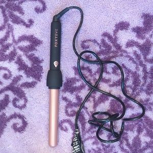 Rose Gold FoxyBae 25mm curling wand